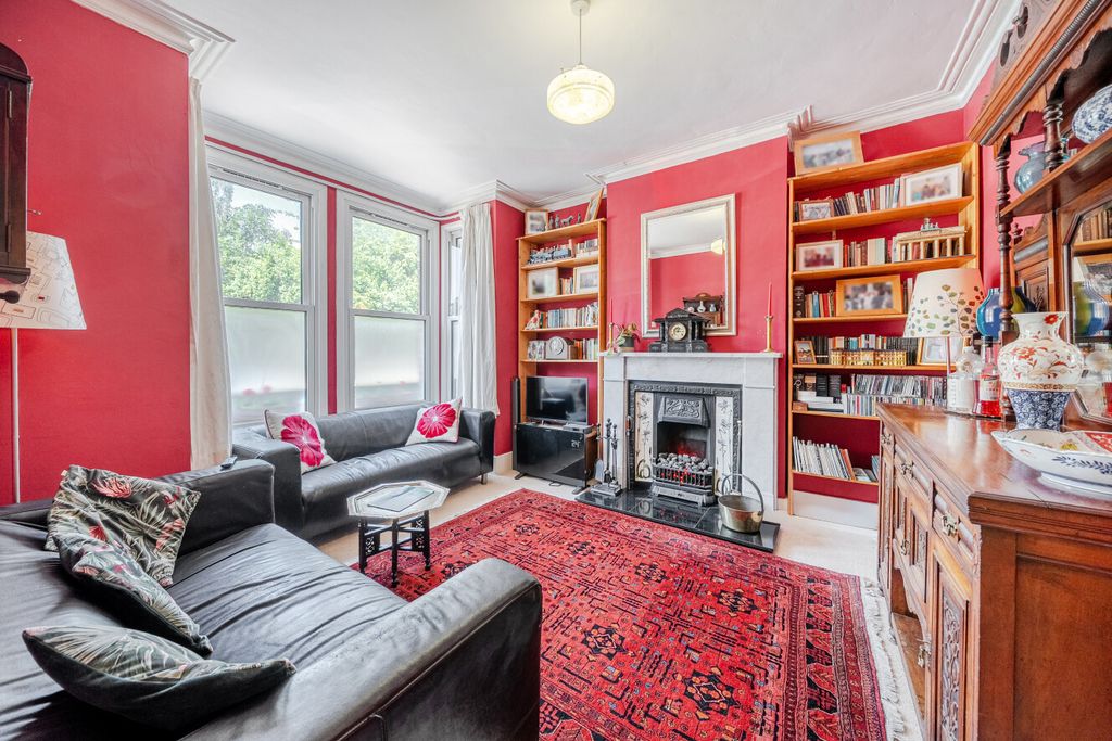 Property photo 2 of 17 1477660-7-6A39505...