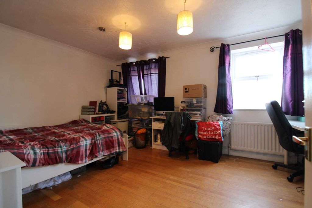 Property photo 3 of 10