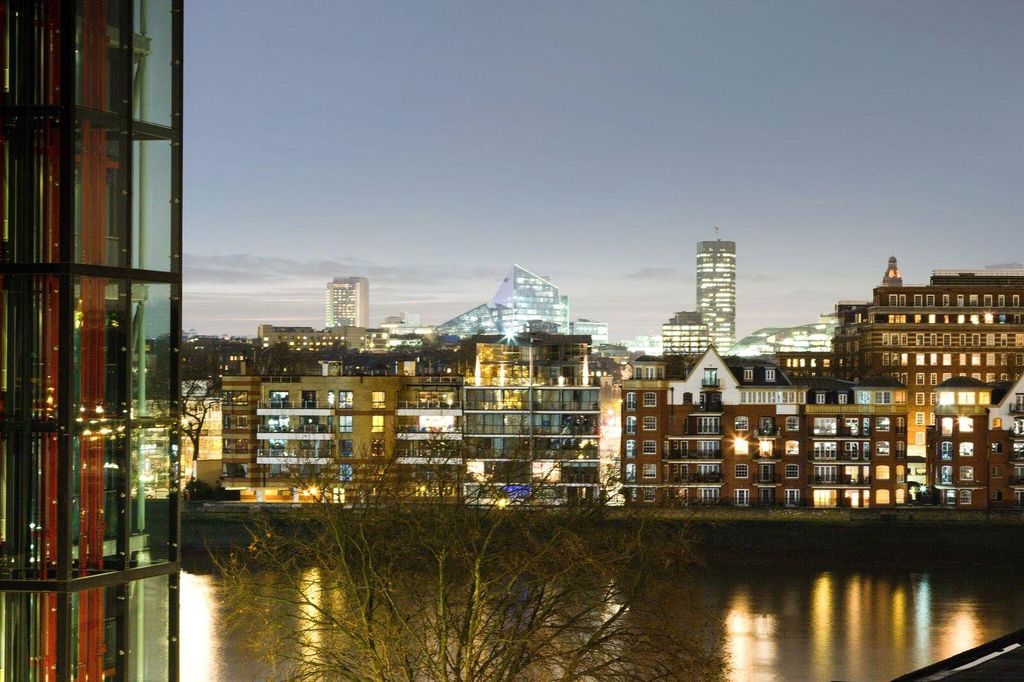 Property photo 3 of 9 View