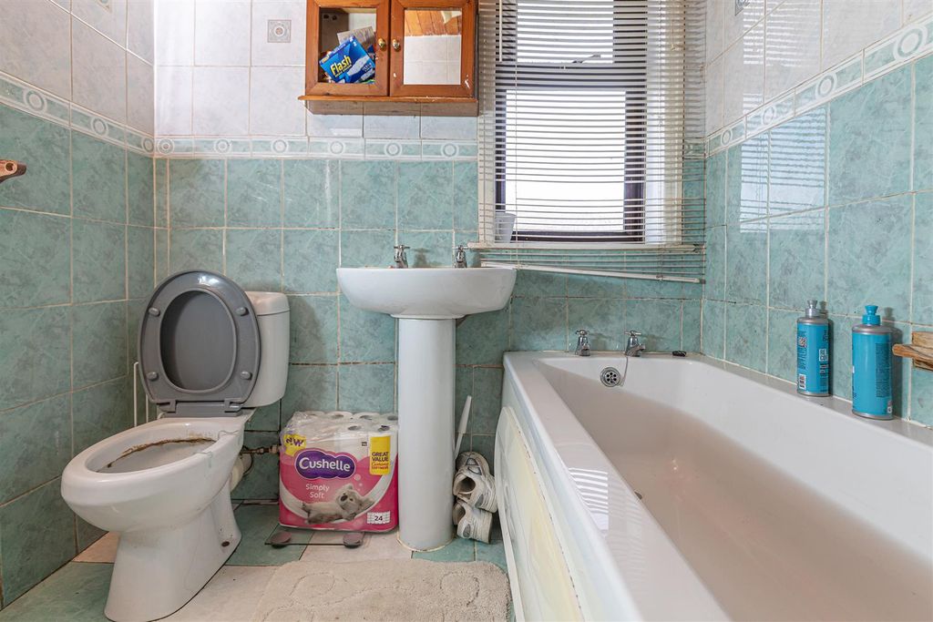 Additional image 15 of 4 bed terraced house for saleNorman Avenue, Elland, Halifax HX5