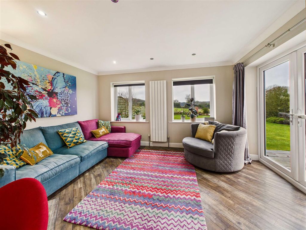 Property photo 3 of 28 Living Area