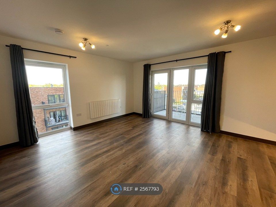 Property photo 2 of 23