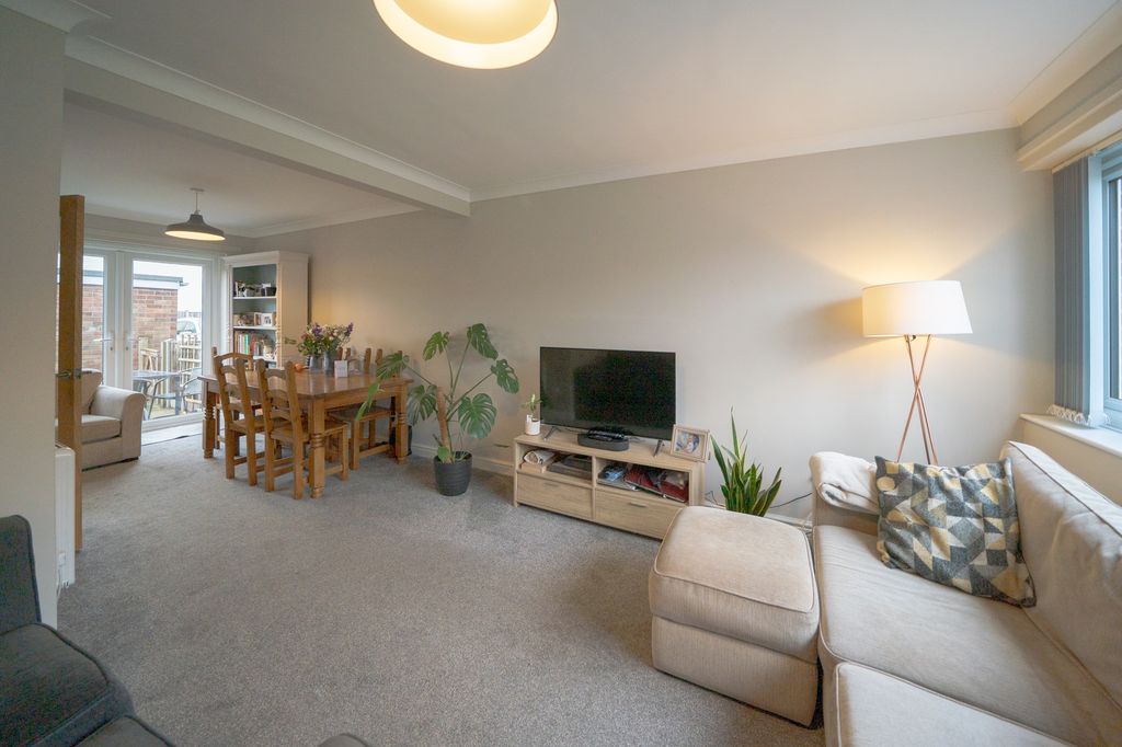 Property photo 3 of 11 Dsc08703-Hdr