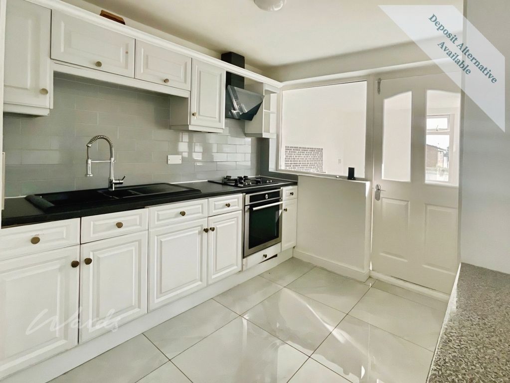 Property photo 2 of 11 Whimbrel Kitchen