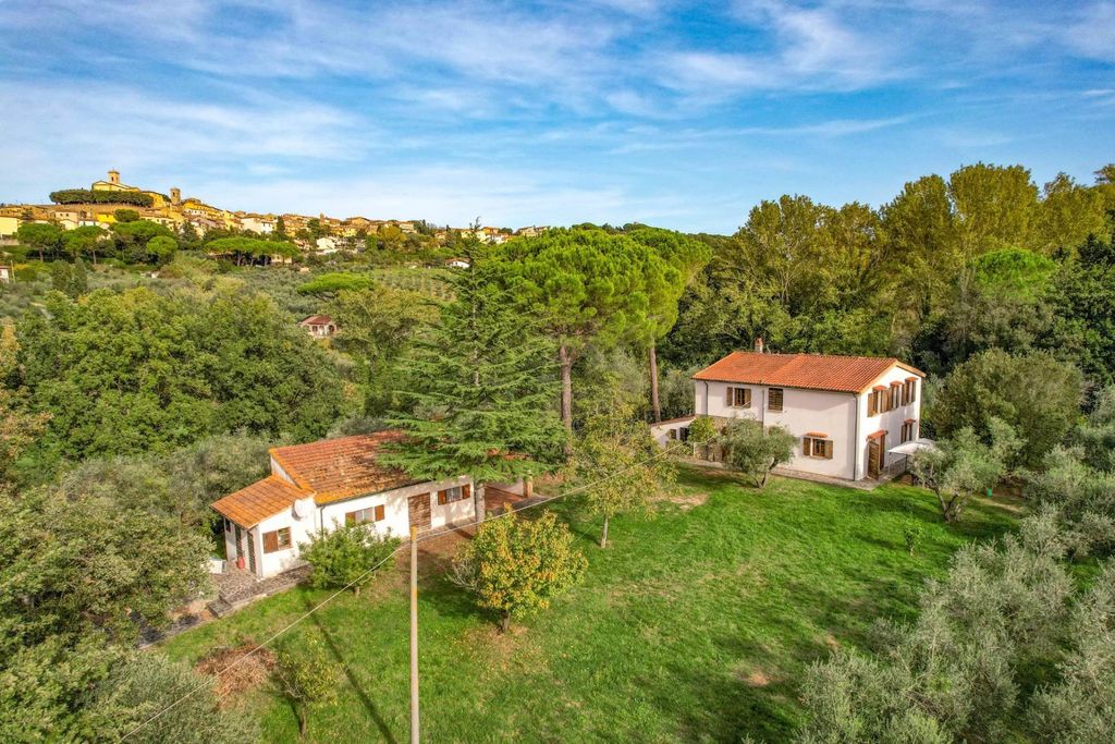 Property photo 3 of 42