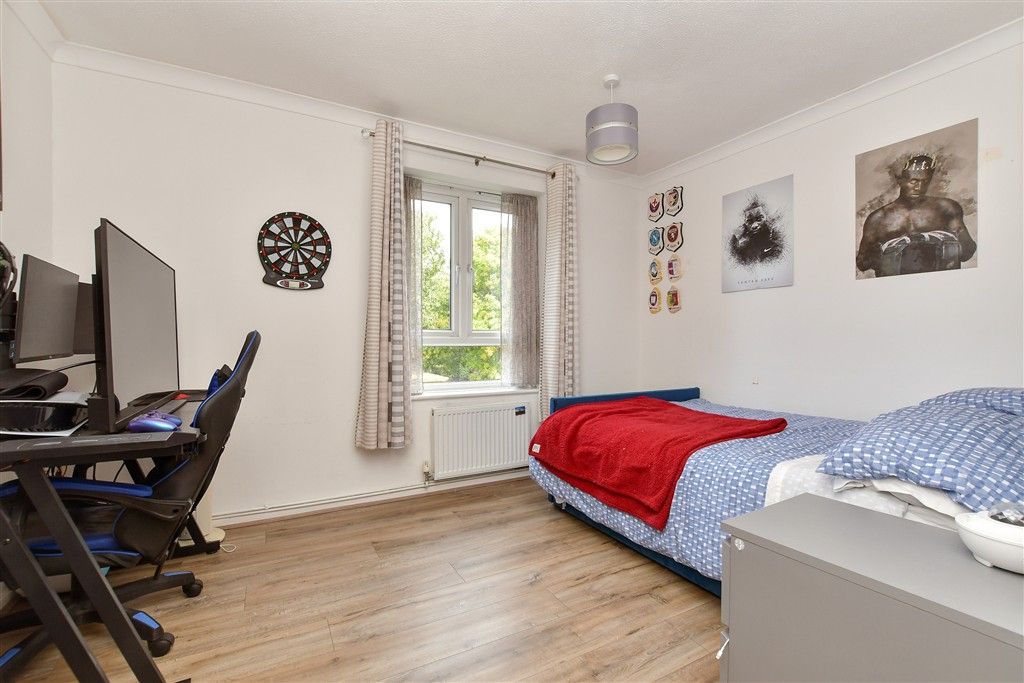 Property photo 1 of 11 Bedroom 2