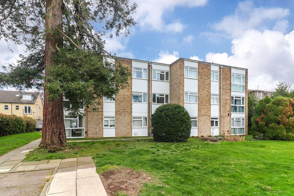 Property photo 1 of 9