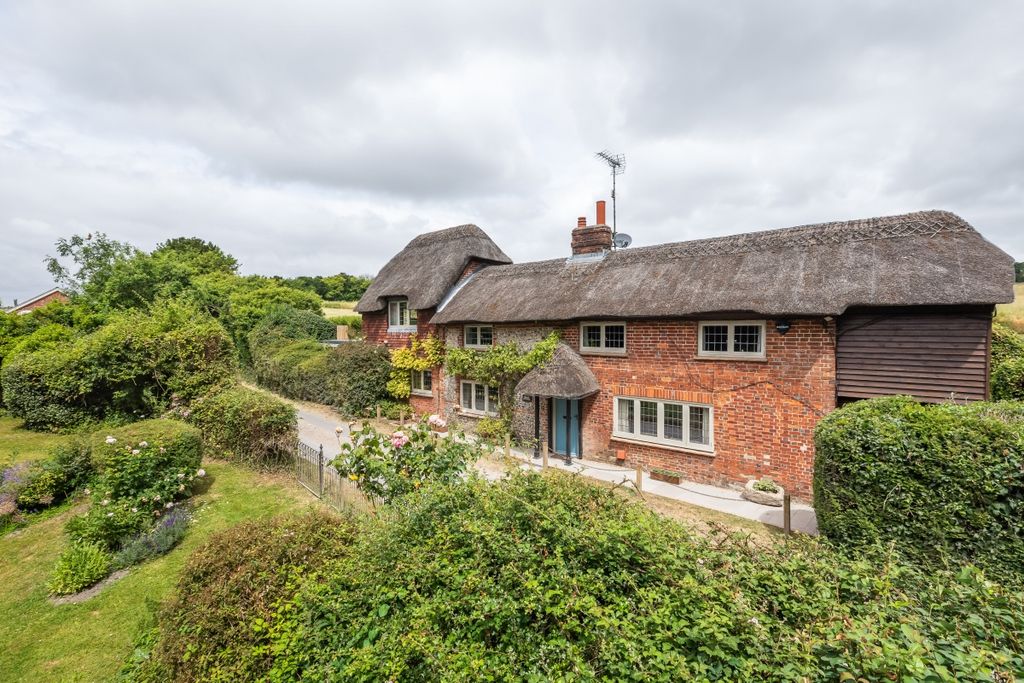 Property photo 1 of 15 External