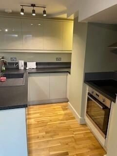 Property photo 3 of 7 Kitchen