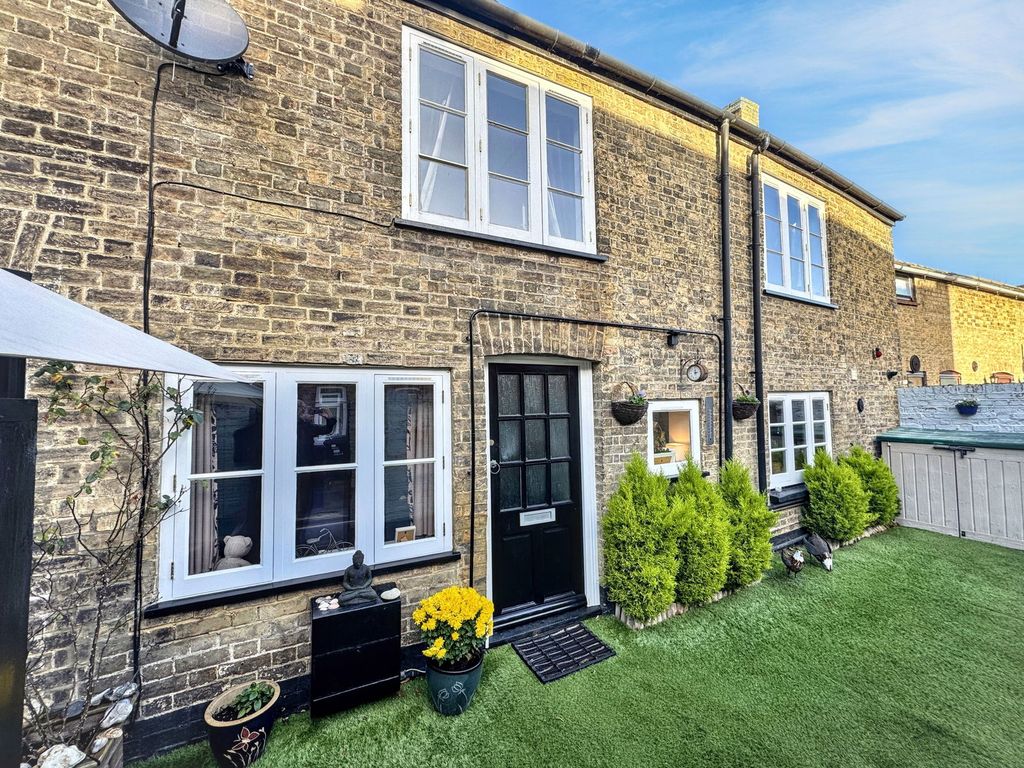 Property photo 1 of 23