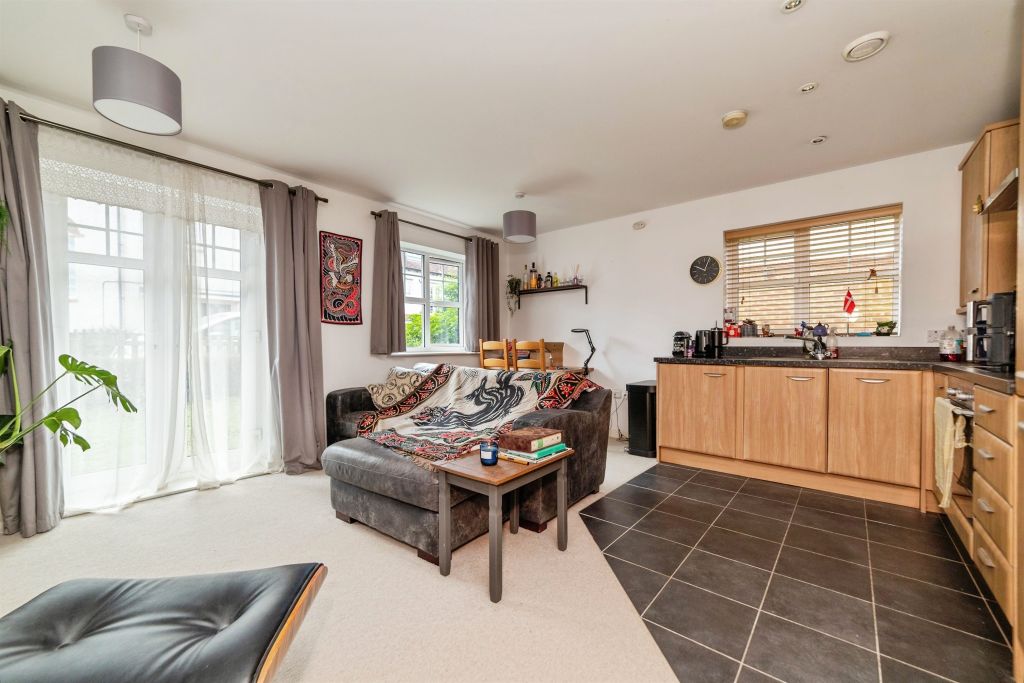 Property photo 2 of 14