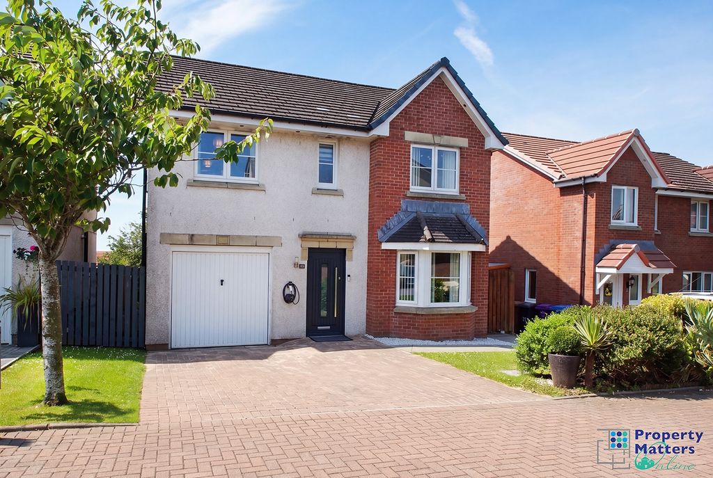 Property photo 1 of 20 4 Bedroom Detached For Sale