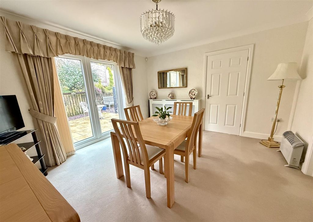 Property photo 3 of 35 Img_8424.Jpeg