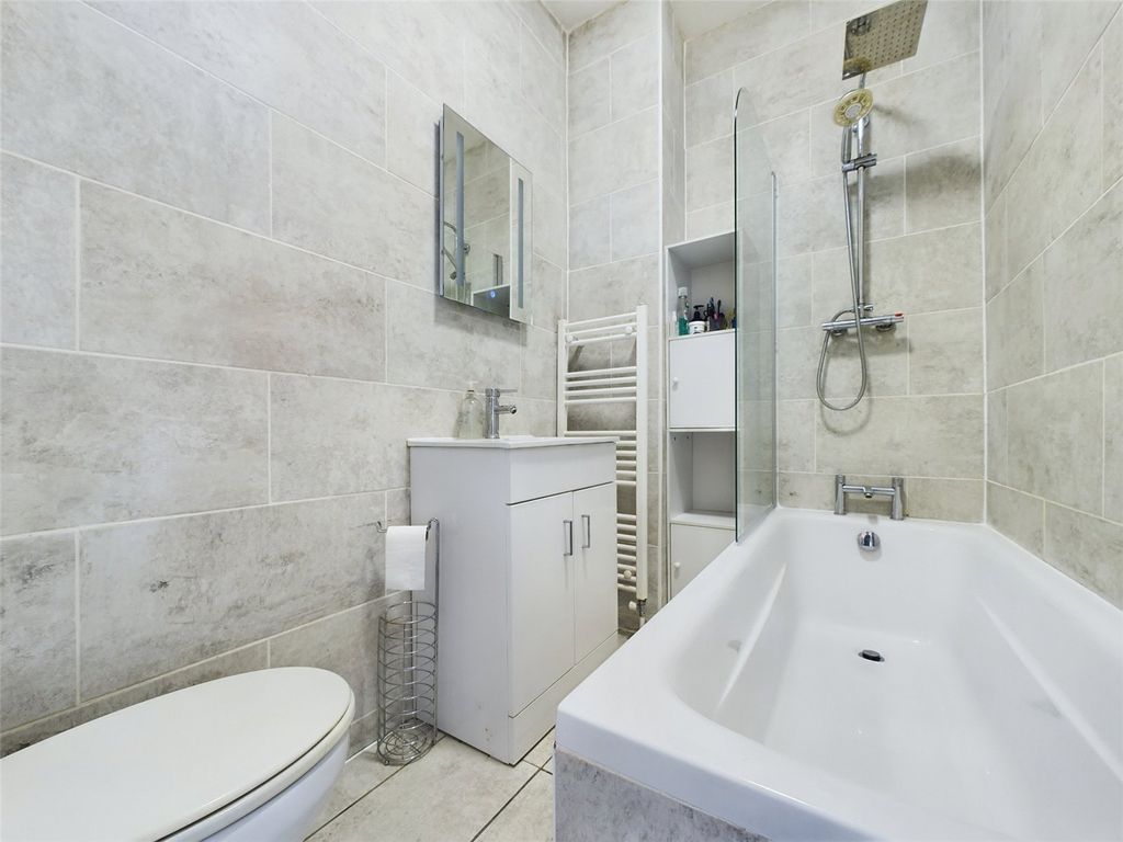 Property photo 2 of 7 Picture No. 10
