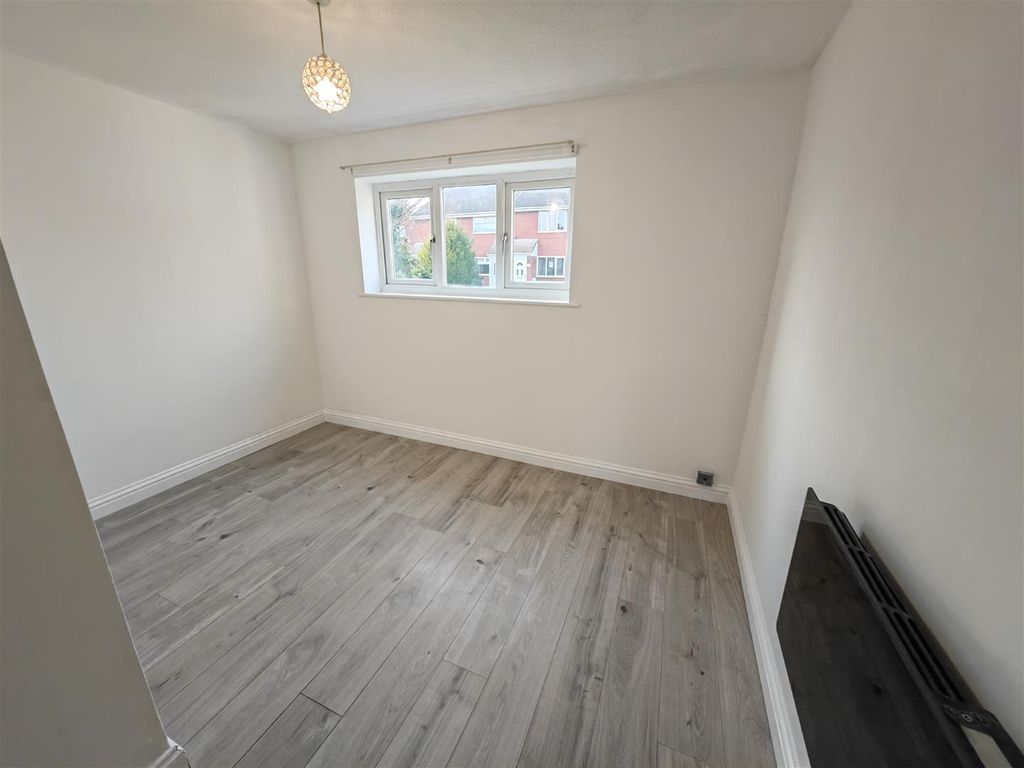 Property photo 3 of 6 Img_20260319_170035.Jpg