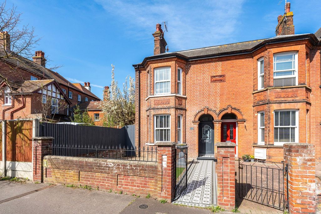 Property photo 1 of 22