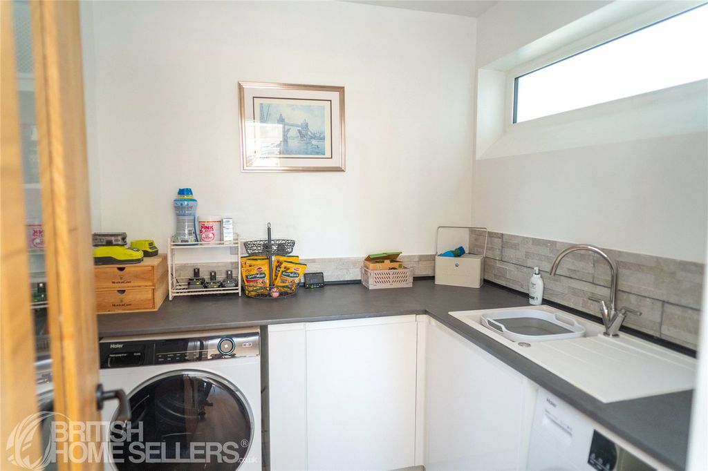 Property photo 3 of 18 Picture No. 13