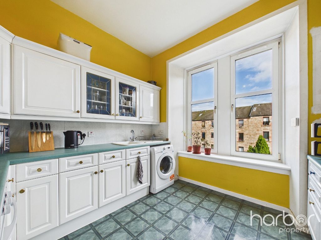 Property photo 3 of 14 5443374