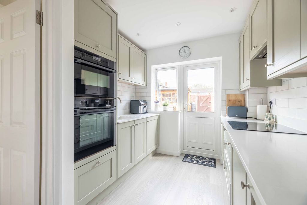 Property photo 1 of 14 Kitchen