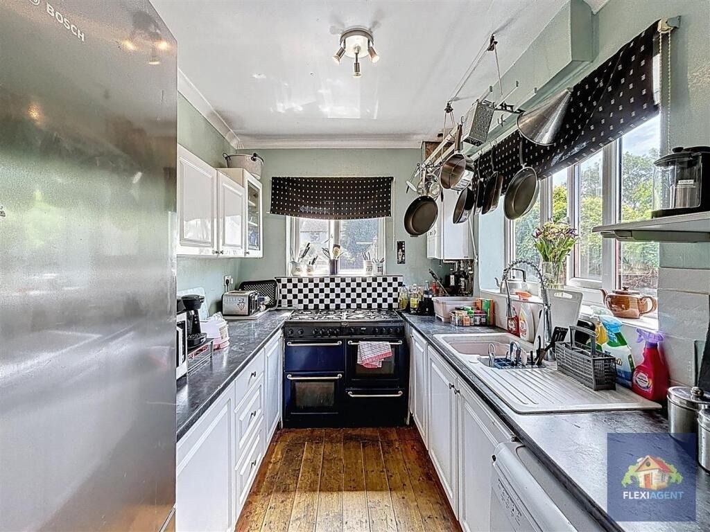 Property photo 2 of 21 4319142