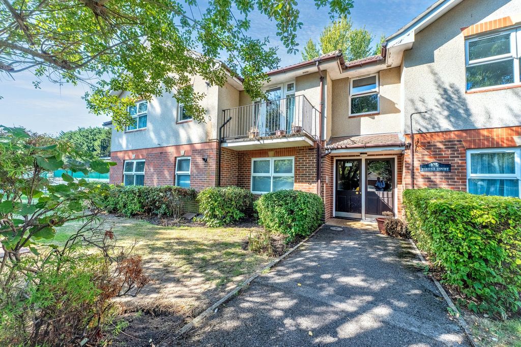 Property photo 1 of 19