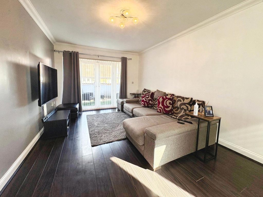Property photo 3 of 12 Pbox-Img.Jpg