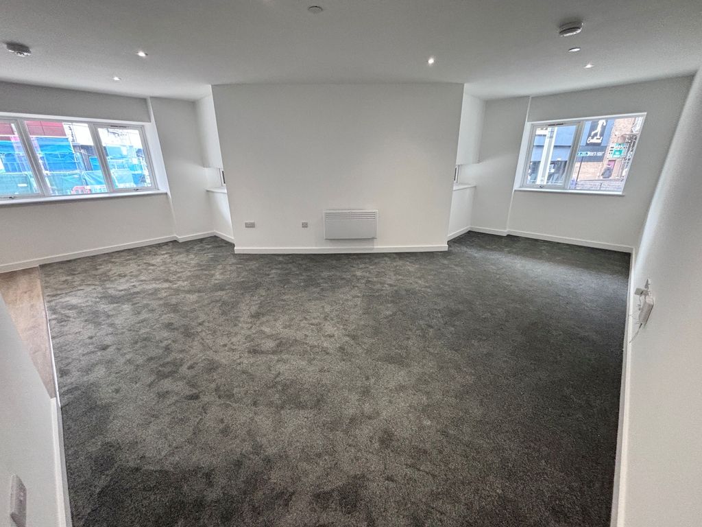 Property photo 2 of 7 Living Room