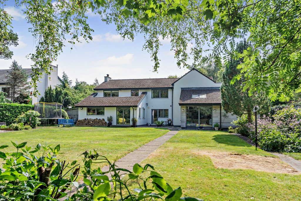 Property photo 1 of 38 Rear Garden