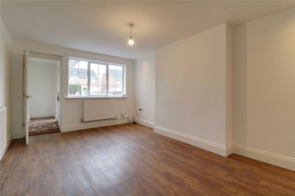 Property photo 3 of 15 Picture No. 14