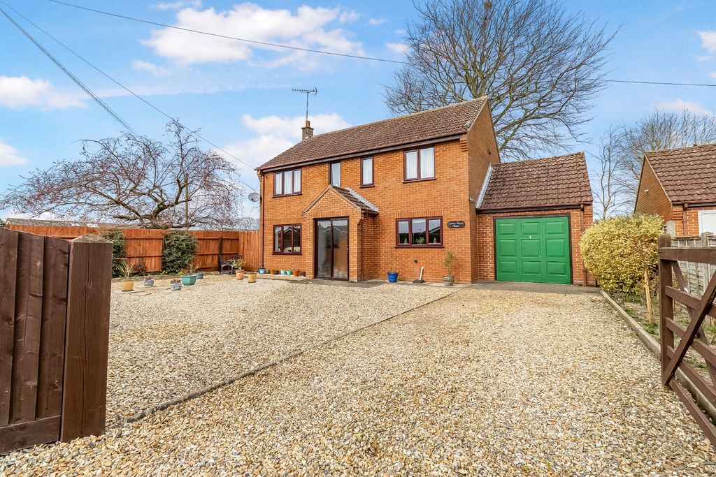 Property photo 1 of 39 3883631