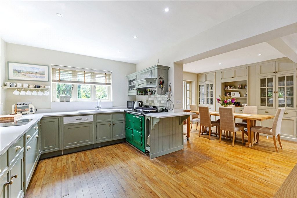 Property photo 2 of 27 Kitchen / Dining Roo