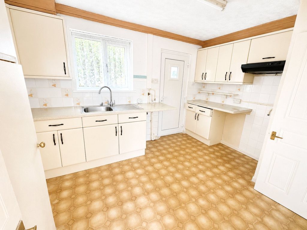 Property photo 2 of 9 Picture No. 20