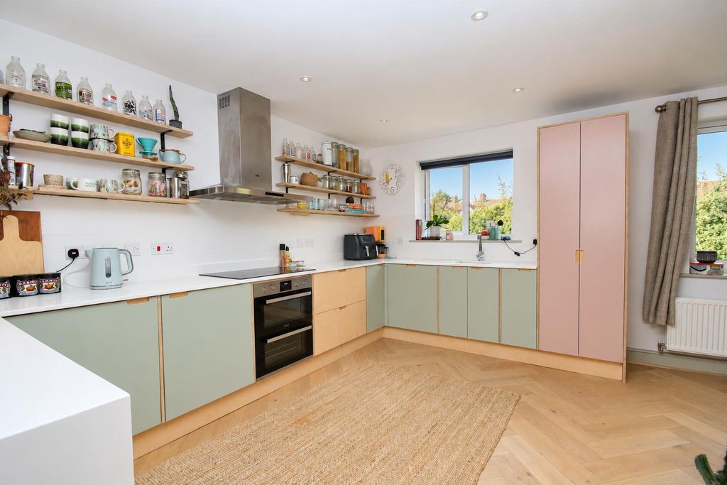 Property photo 2 of 24 1 (9).Png