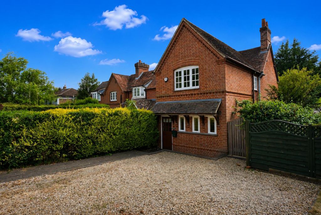 Property photo 1 of 16 Approach