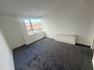 Property photo 1 of 4 Bedroom