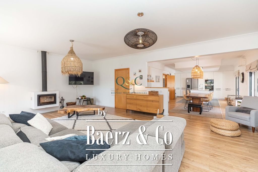 Property photo 3 of 34