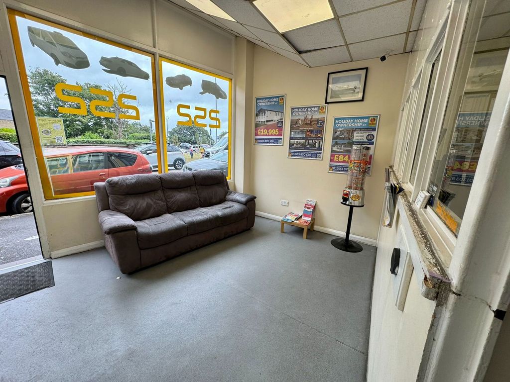Property photo 2 of 29