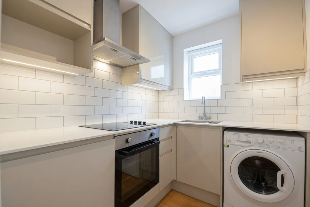 Property photo 1 of 5 6Yzpn