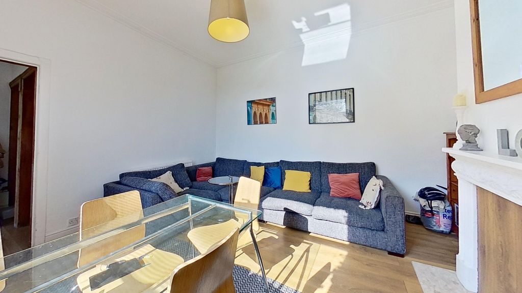 Property photo 3 of 12 55-Westover-Road-Living-Room.Jpg