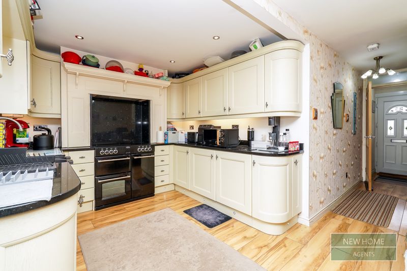 Property photo 2 of 13 Photo 10