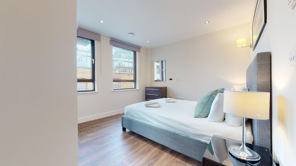 Property photo 3 of 18 6453A1673539d0E18Cbe3A66_5c4B6d730Df0165c34cc4849c