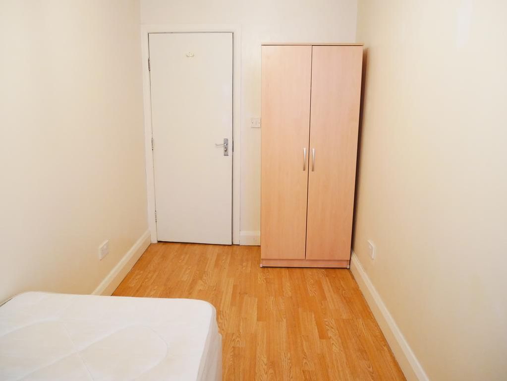 Property photo 2 of 3