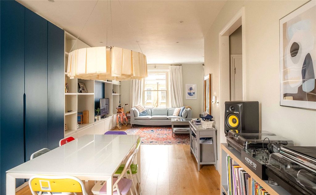 Property photo 2 of 10 Reception