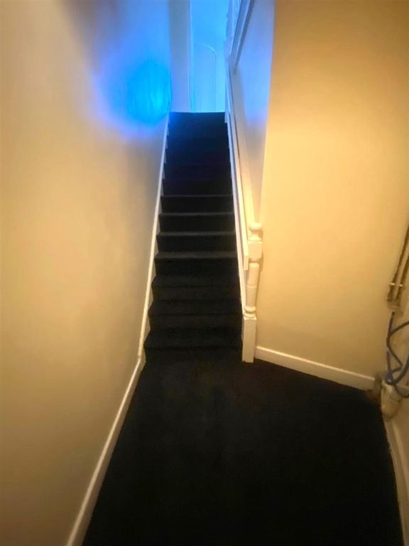 Property photo 2 of 12 Entrance Hallway.Jpg