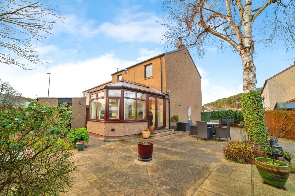 Property photo 1 of 19 Rear View