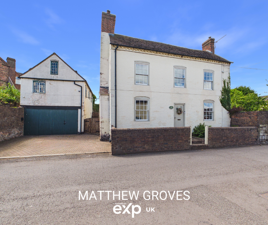 Property photo 1 of 32