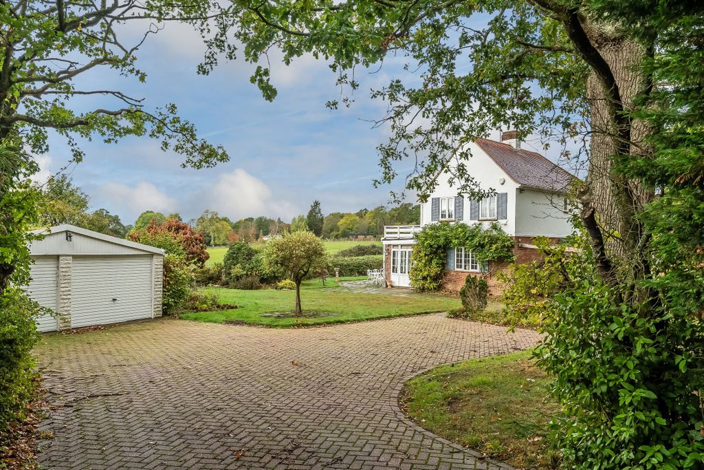 Property photo 1 of 29