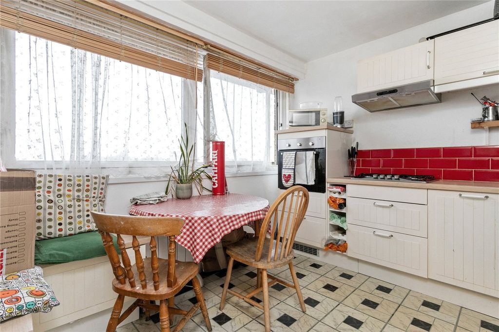 Property photo 2 of 8 Picture No. 07