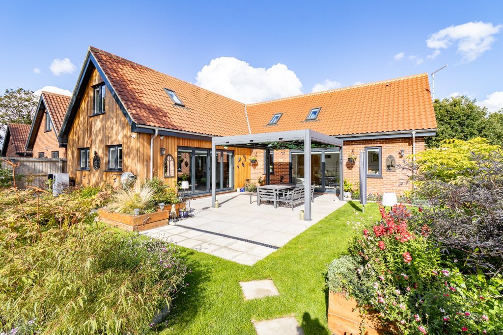 Additional image 4 of 4 bed detached bungalow for saleOak Tree Meadow, Dereham NR19