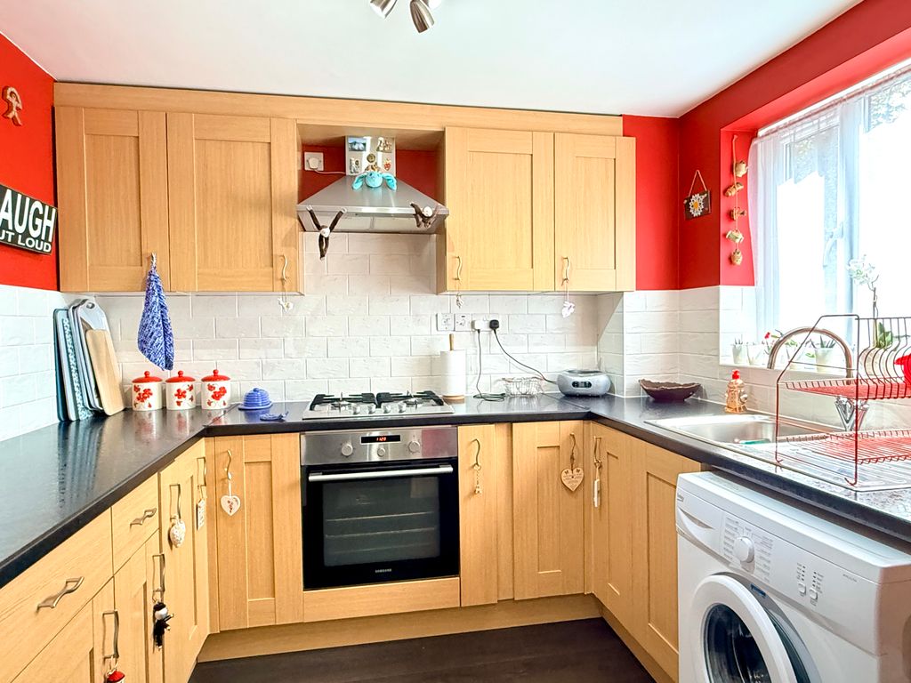 Property photo 2 of 14 Kitchen